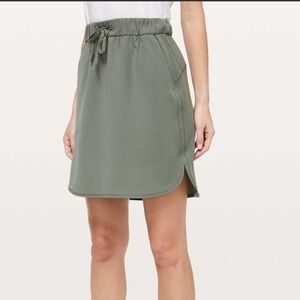 Lululemon- On the Fly Skirt- Grey Sage- Size 4